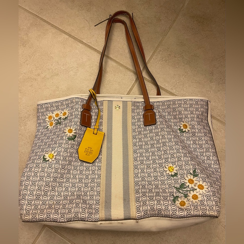 Tory Burch T Monogram Coated Canvas Sunflower
Tote